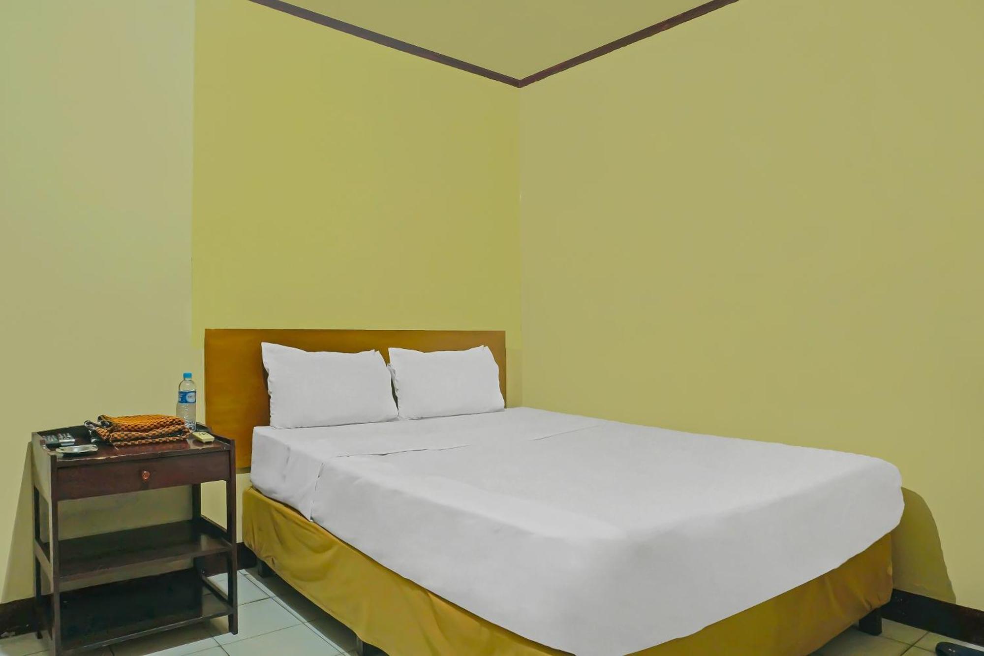 Spot On 92466 Adam Kost Syariahnearwisata Jembatan Barito Hotel Banjarmasin  Ngoại thất bức ảnh