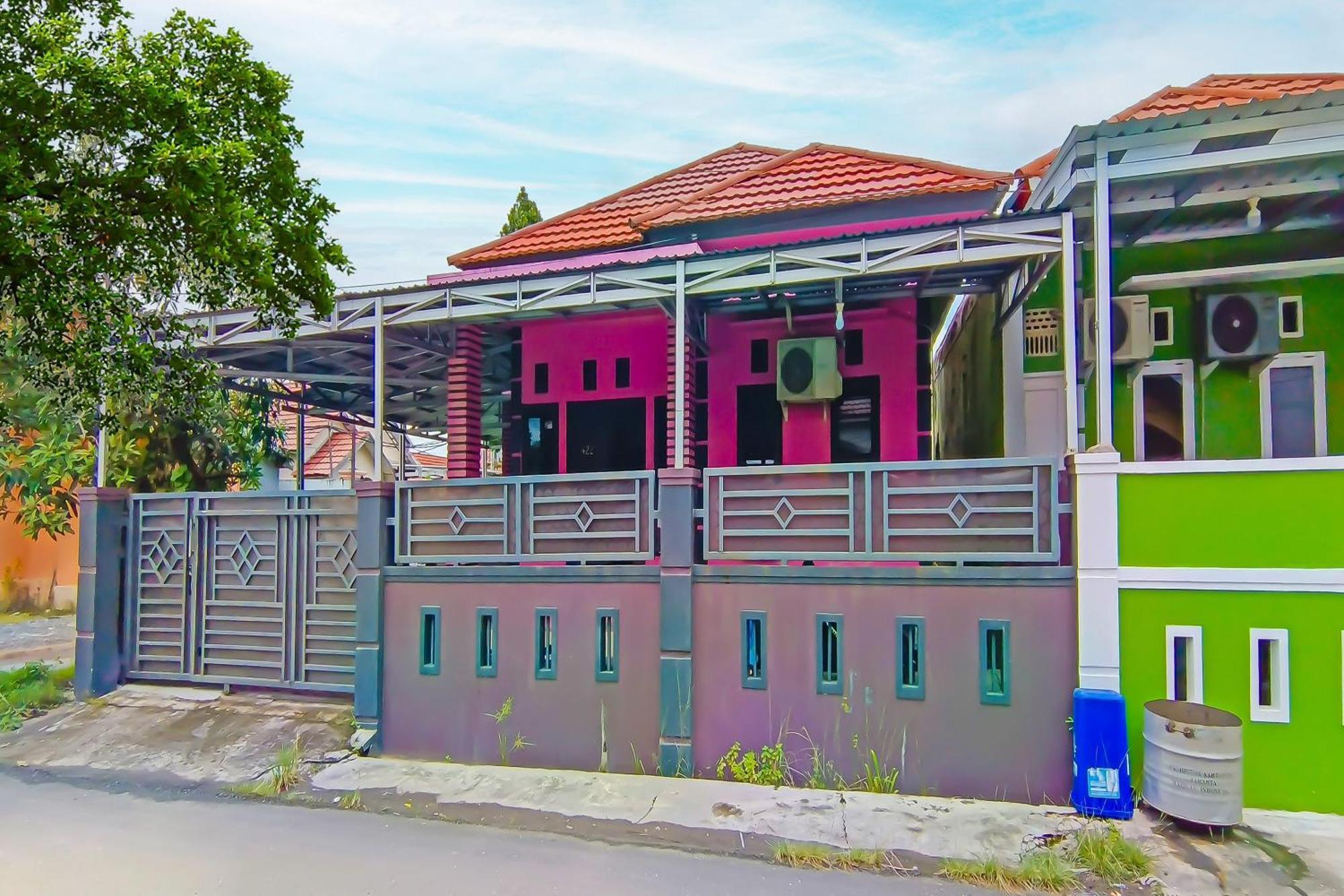 Spot On 92466 Adam Kost Syariahnearwisata Jembatan Barito Hotel Banjarmasin  Ngoại thất bức ảnh